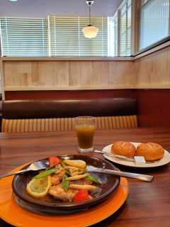 ���H�������`