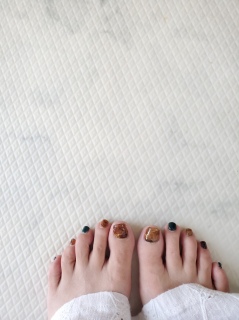 nail